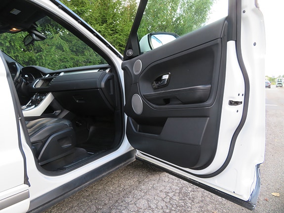 Land Rover Range Rover 17 of 30