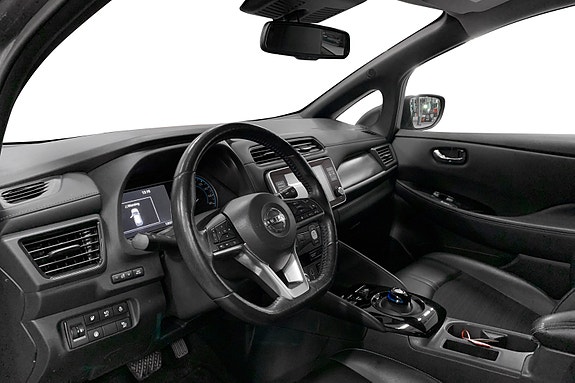 Nissan Leaf 8 of 13