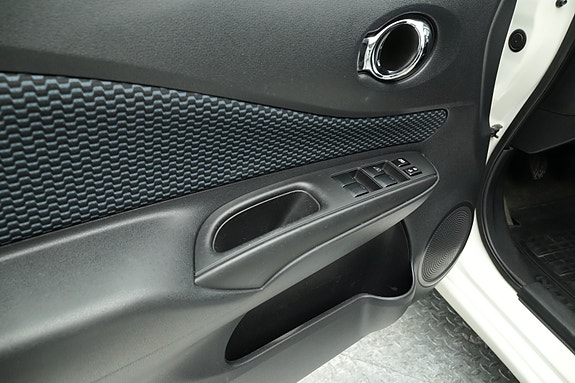 Nissan Note 9 of 30
