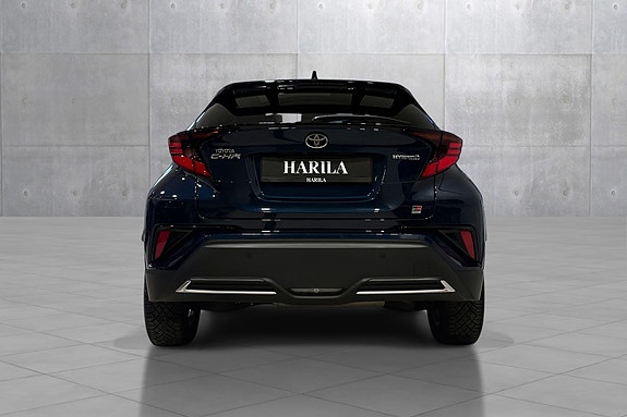 Toyota C-HR 5 of 17
