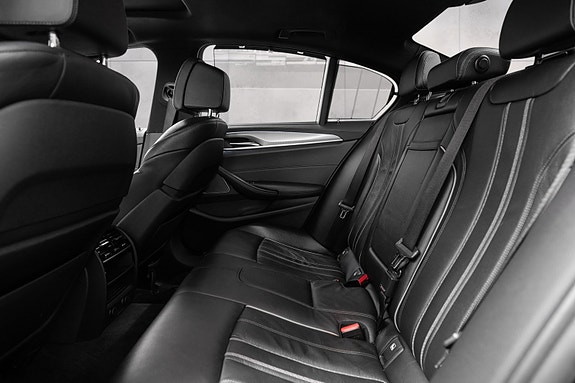 BMW 530e 26 of 30