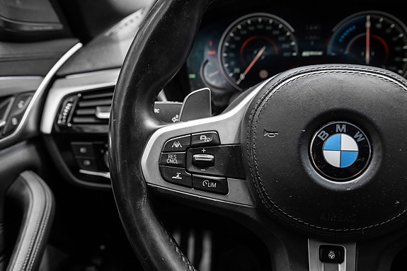 BMW 530e 14 of 30