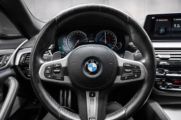 BMW 530e 13 of 30