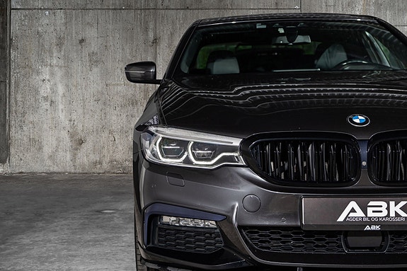 BMW 530e 3 of 30