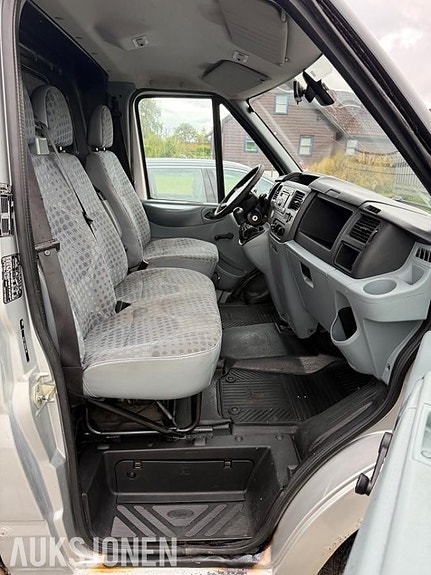 Ford Transit 18 of 29