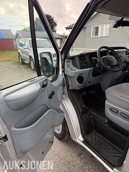 Ford Transit 17 of 29