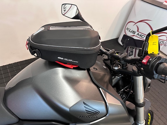 Honda CB 750 Hornet *** SERVICE/GARANTI *** 22 of 30