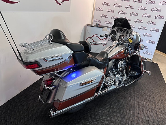 Harley-Davidson FLHTKSE CVO Ultra Limited *** SERVICE/GARANTI *** 8 of 30