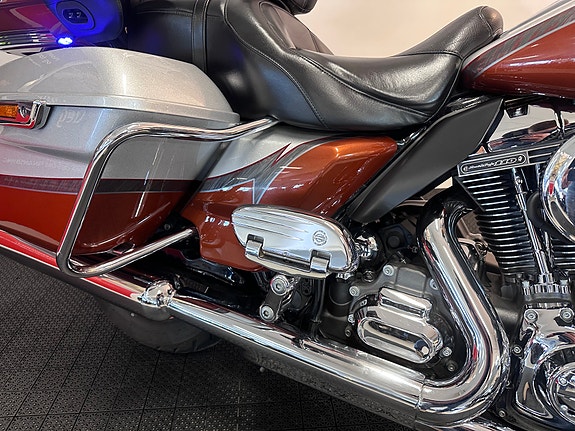 Harley-Davidson FLHTKSE CVO Ultra Limited *** SERVICE/GARANTI *** 17 of 30