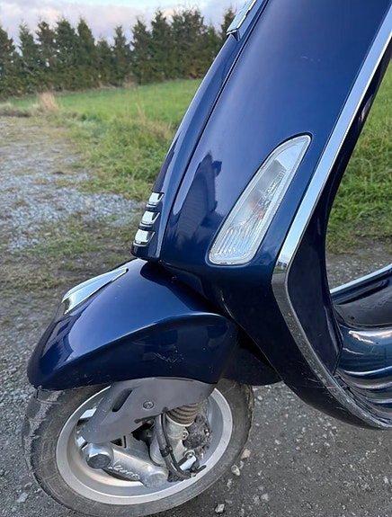 Vespa Primavera 50 7 of 10