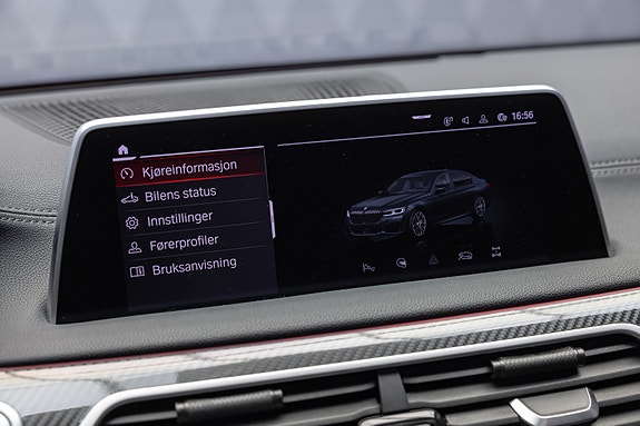 BMW 750i 30 of 30