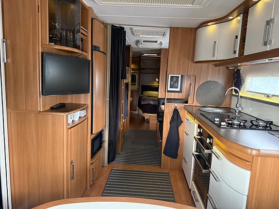 KABE 880 TDL KS Royal Hacienda 6 of 17