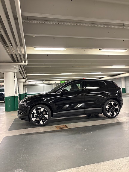 Volvo EX30 28 of 30