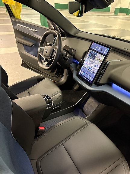 Volvo EX30 7 of 30