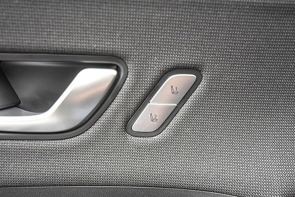 Hyundai Kona 17 of 26