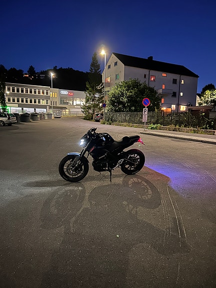Yamaha MT-125 6 of 8