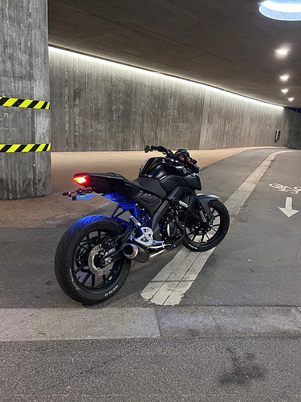 Yamaha MT-125 3 of 8