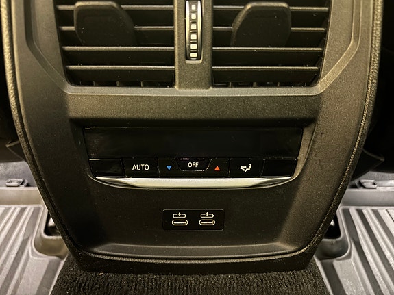 BMW 330e 22 of 26