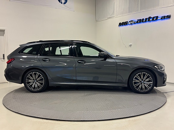 BMW 330e 3 of 26