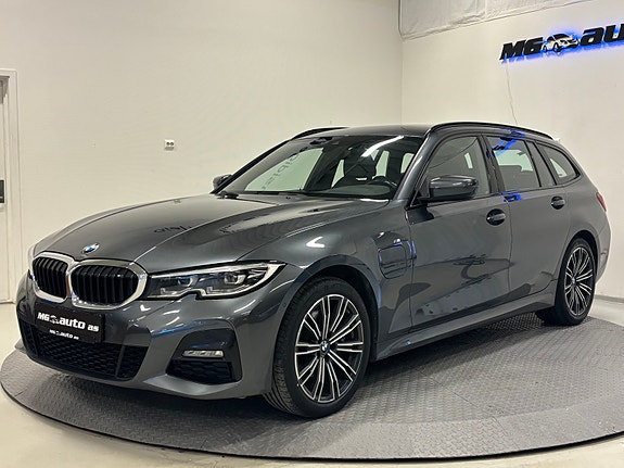 BMW 330e 8 of 26