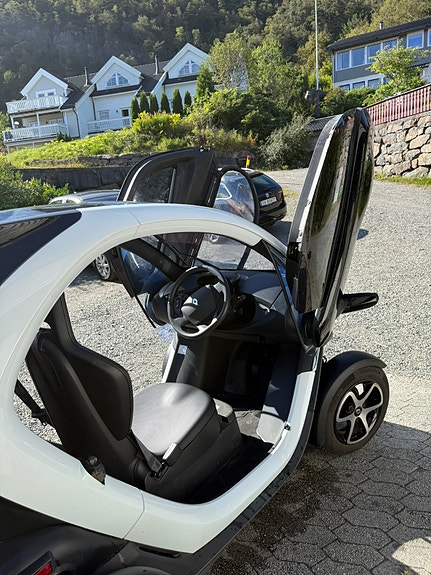 Renault Twizy 3 of 4