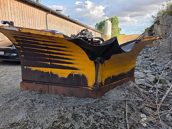 Valtra N174D 23 of 28