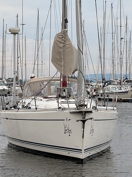 Dufour 44 Performance – høy rigg – dyp blykjøl – 400Ah lithium – gode  seil 8 of 30