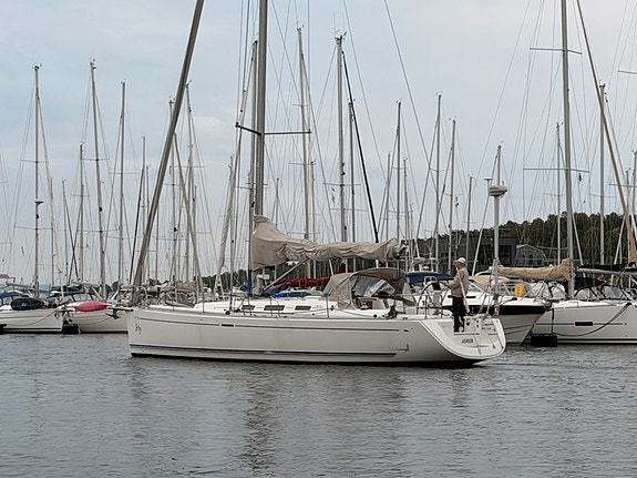 Dufour 44 Performance – høy rigg – dyp blykjøl – 400Ah lithium – gode  seil 2 of 30