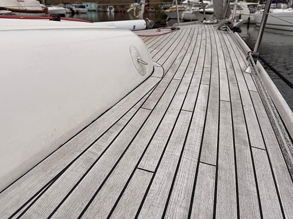 Dufour 44 Performance – høy rigg – dyp blykjøl – 400Ah lithium – gode  seil 19 of 30