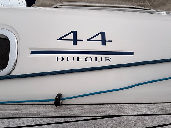 Dufour 44 Performance – høy rigg – dyp blykjøl – 400Ah lithium – gode  seil 9 of 30