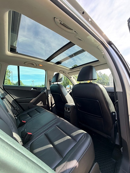 Volkswagen Tiguan 30 of 30