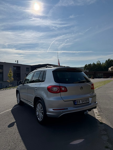 Volkswagen Tiguan 7 of 30