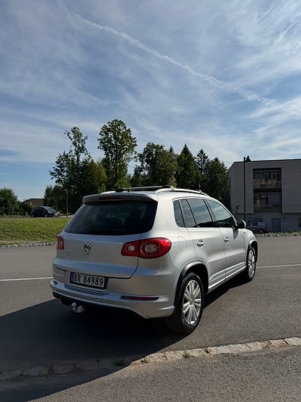 Volkswagen Tiguan 8 of 30