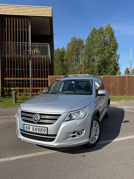 Volkswagen Tiguan 2 of 30