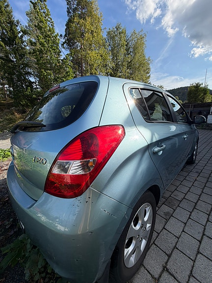 Hyundai i20 6 of 15