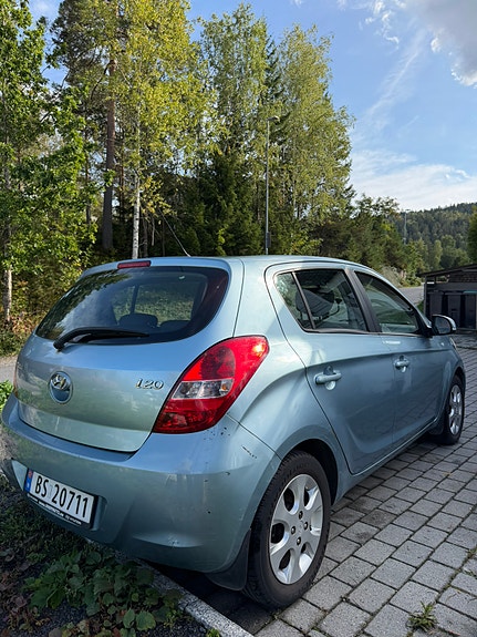 Hyundai i20 4 of 15