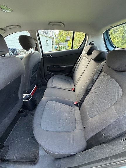 Hyundai i20 12 of 15