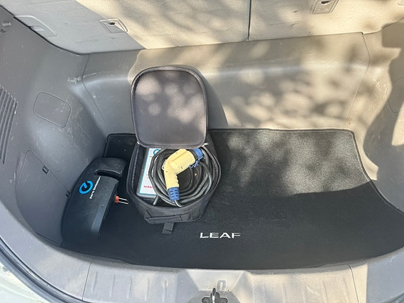 Nissan Leaf 15 of 23
