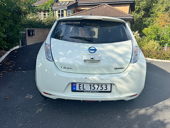 Nissan Leaf 3 of 23