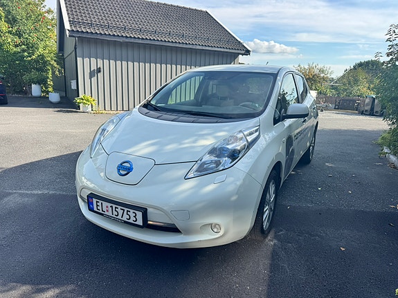 Nissan Leaf 2 of 23
