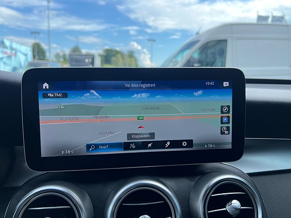 Mercedes-Benz GLC220 d 16 of 30