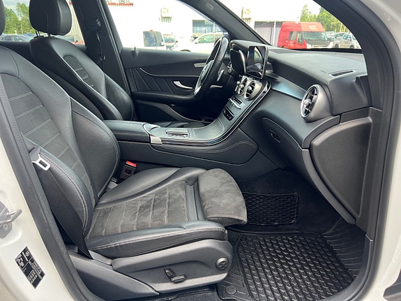 Mercedes-Benz GLC220 d 12 of 30