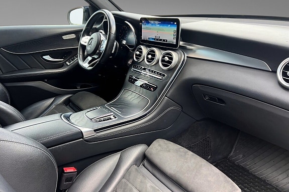 Mercedes-Benz GLC220 d 10 of 30