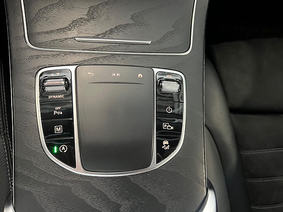 Mercedes-Benz GLC220 d 28 of 30