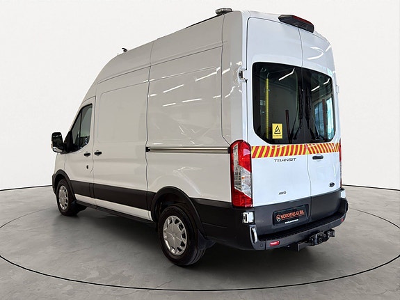 Ford Transit 9 of 30