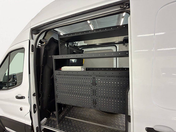 Ford Transit 21 of 30