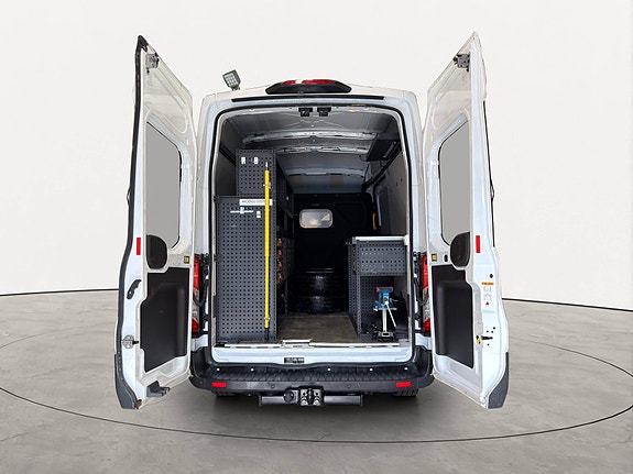 Ford Transit 11 of 30