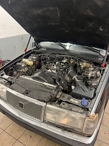 Volvo 760 2 of 11