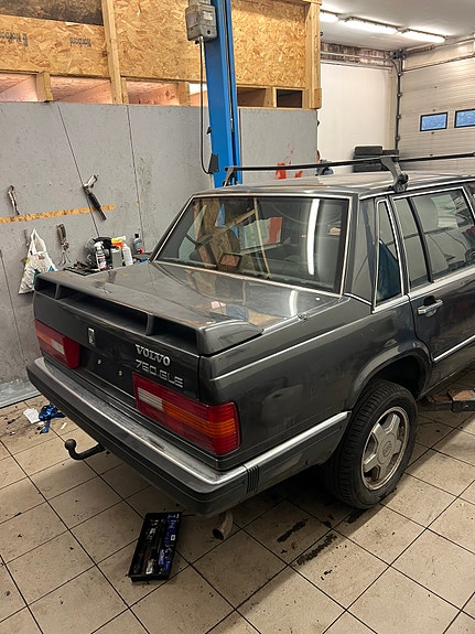 Volvo 760 4 of 11
