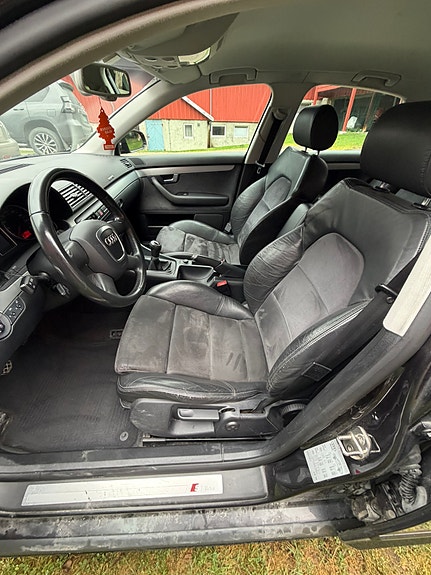Audi A4 8 of 14